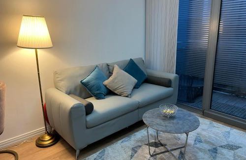 East Acton Apartment | North Acton Flat