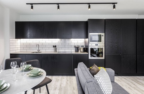 East Acton Apartment | North Acton II - 2Bed + 2Bath + Balcony