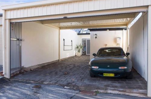 North Adelaide House | North Adelaide Row Cottage Monte