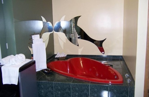Cochrane Hotel | North Adventure Inn