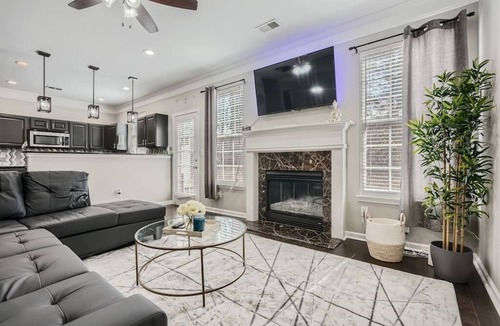 Tucker House | North Atlanta Haven