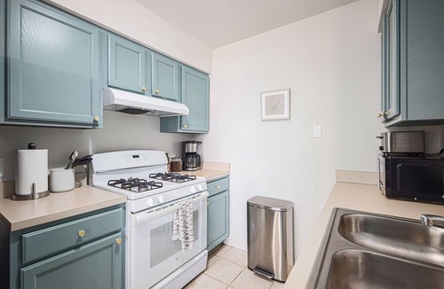 Barrington Oaks House | North Austin 2BR | Near UT + Domain