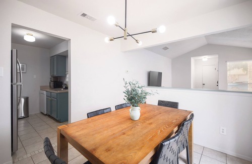 Barrington Oaks House | North Austin 2BR | Near UT + Domain
