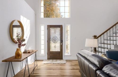 Forest North Estates House | North Austin Oasis near Domain 20 min to Downtown