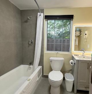 North Bay Hotel | North Bay Inn
