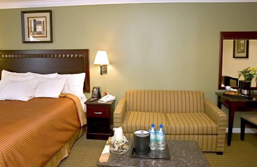 San Rafael Hotel | North Bay Inn