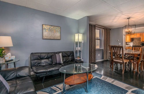 North Buffalo Apartment | North Buffalo Charming Apt Close to Everything