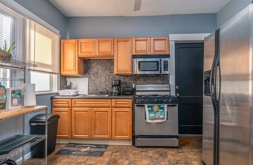 North Buffalo Apartment | North Buffalo Charming Apt Close to Everything