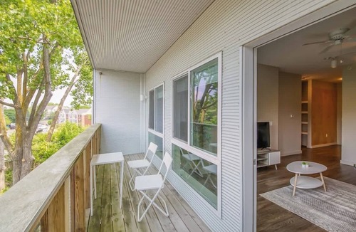 Ann Arbor Apartment | North Campus 1B1B | Free Parking