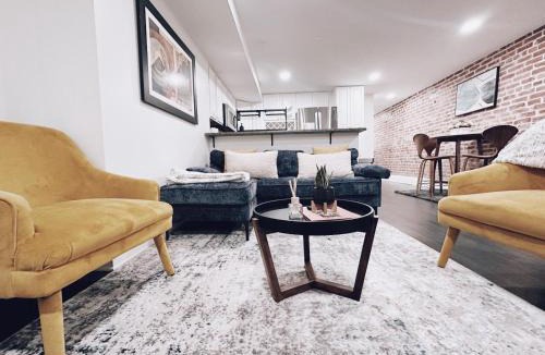 Eckington Apartment | North Capitol Charm