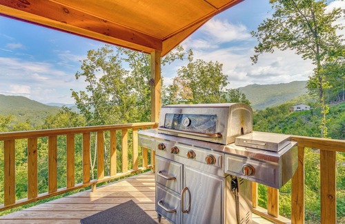 Murphy Cabin | North Carolina Cabin - Pool Table & Mountain Views