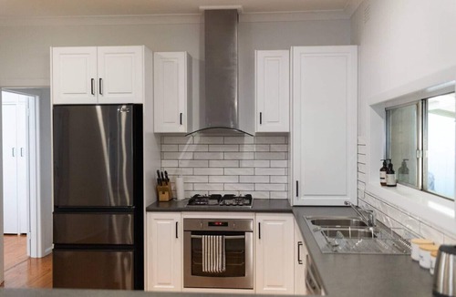 Shepparton South House | North Central Spacious Charmer