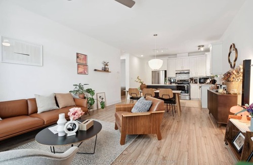 Innisfil House | North City Haven - Cozy 2 Bedroom Retreat