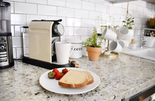 Old Lake Highlands Apartment | North Dallas Apartment, by Keller Hotel's