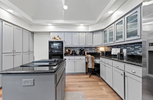 Far North Dallas House | North Dallas Retreat - 3 Bedrooms | Spacious Backyard