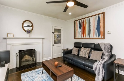 East Side House | North Decatur Escape