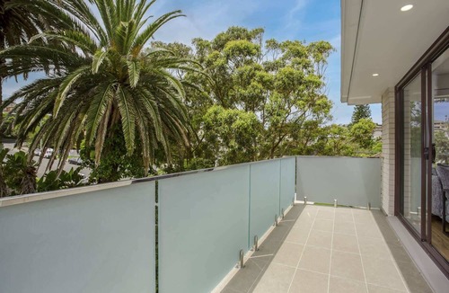 Freshwater Apartment | North-East Facing Modern 2-bed Apartment