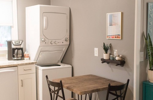 Northeast Virginia Beach Apartment | North End Beach Cottage Apartment - One block from beach