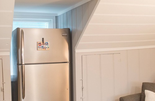 Northeast Virginia Beach Apartment | North End Beach Cottage Apartment - One block from beach