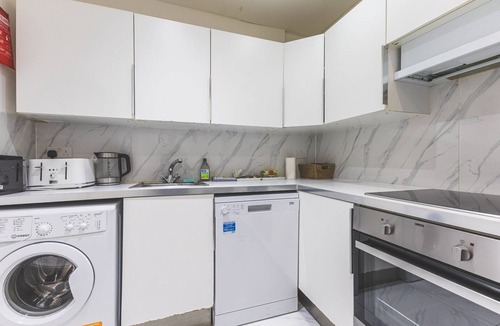 Fulham Apartment | North End Retreat