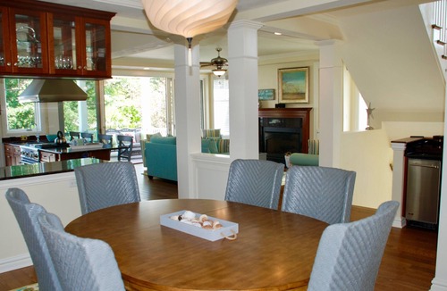 Northeast Virginia Beach House | North End Virginia Beach Retreat -Private Pool -Walk to Beach -Sleeps X