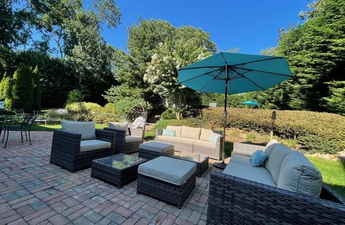 Orient House | North Fork Entertainer's Delight!