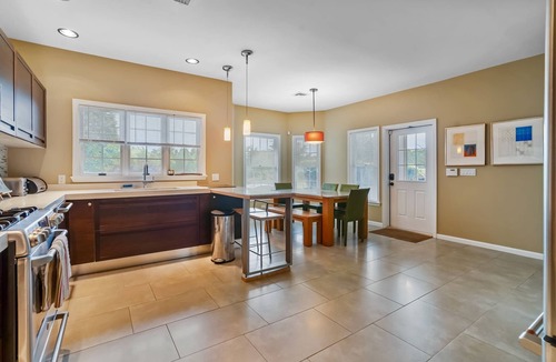 Town of Southold Town House | North Fork Escape: 4BR, Walk to Lavender Fields