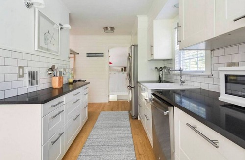 Mattituck House | North Fork Haven- Heated Saltwater Pool- Beach Pass- EV Charging On Site