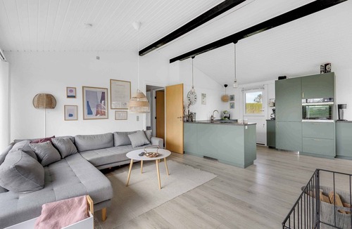 Skastrup Strand House | North Funen summer idyll by the water