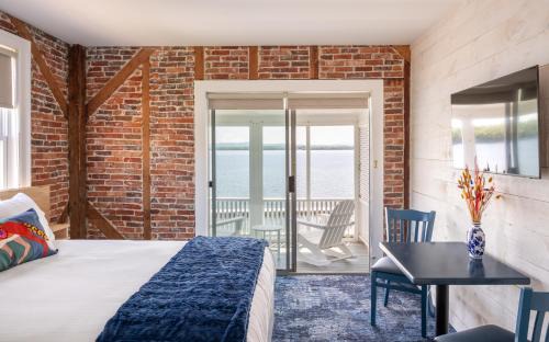 North Hero Hotel | North Hero House Inn and Resort