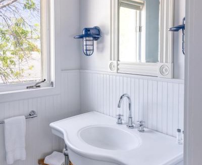 North Hero Hotel | North Hero House Inn and Resort