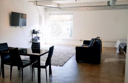 NoHo Arts District Apartment | North Hollywood at its best!