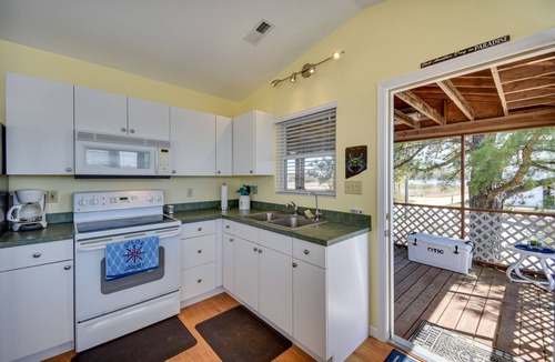 Ware House | North Home on North River w/Community Dock