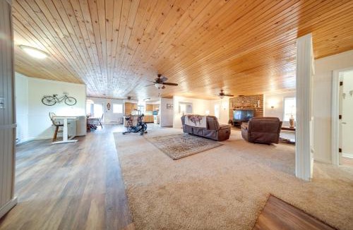 North Jackson House | North Jackson Vacation Rental w/Wraparound Deck!