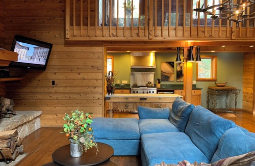 Carnelian Bay House | North Lake Tahoe Cabin W/Hottub next to National Forest