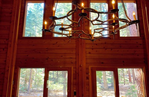Carnelian Bay House | North Lake Tahoe Cabin W/Hottub next to National Forest