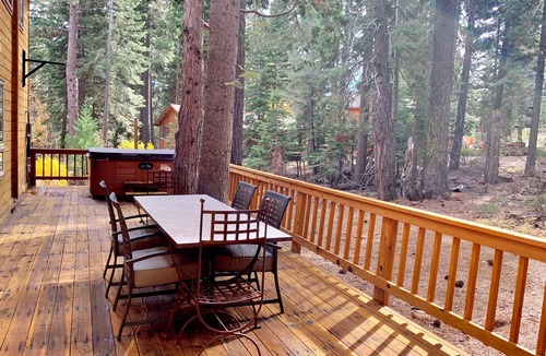 Carnelian Bay House | North Lake Tahoe Cabin W/Hottub next to National Forest