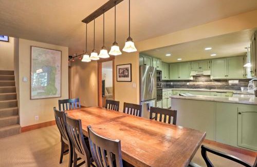 Kingswood Estates House | North Lake Tahoe Cabin: 4 Mi to the Beach!