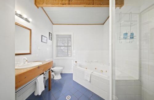 Pokolbin House | North Lodge Highland Cottage