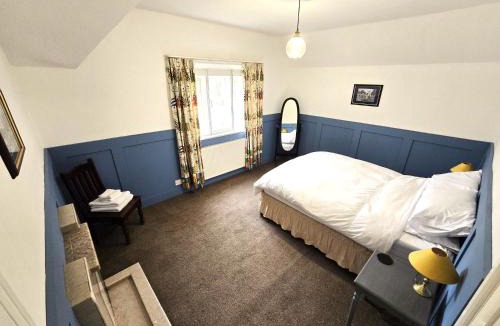 Knebworth House | North Lodge South