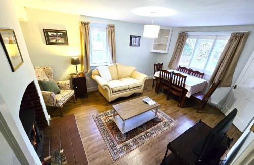 Knebworth House | North Lodge South