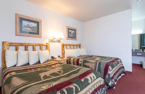 Walden Hotel | North Park Inn & Suites