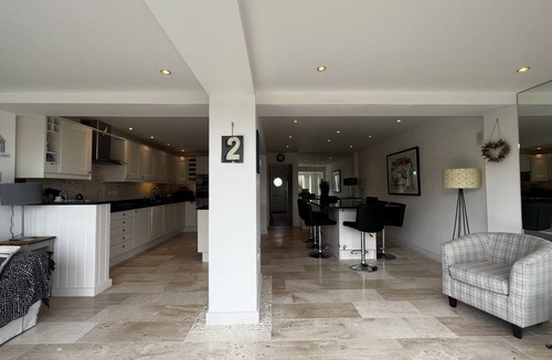 Ryde Ski Chalet | North Quay