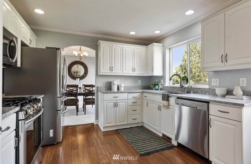 Marysville House | North Seattle Retreat