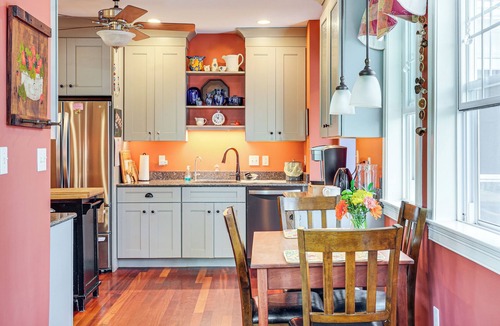 Manchester-by-the-Sea House | North Shore Townhome: 1 Mi to Singing Beach!