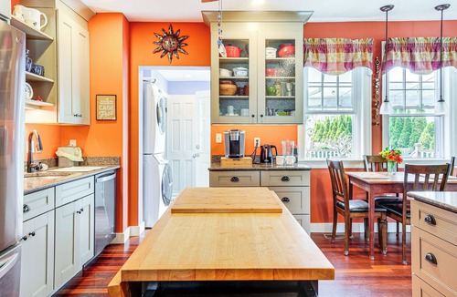 Manchester-by-the-Sea House | North Shore Townhome: 1 Mi to Singing Beach!