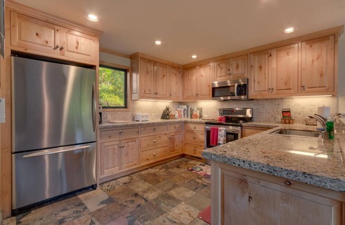 Lake Forest House | North Shore #8 By Tahoe Getaways w/Private Beach, Pool and Pickleball!