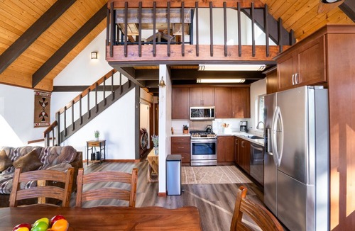Kings Beach House | North Shore Cabin with Private Hot Tub