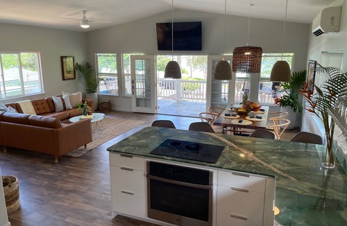 Pupukea House | North Shore Executive Ocean Loft