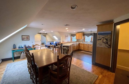 Salisbury Apartment | North Shore Getaway for Adults